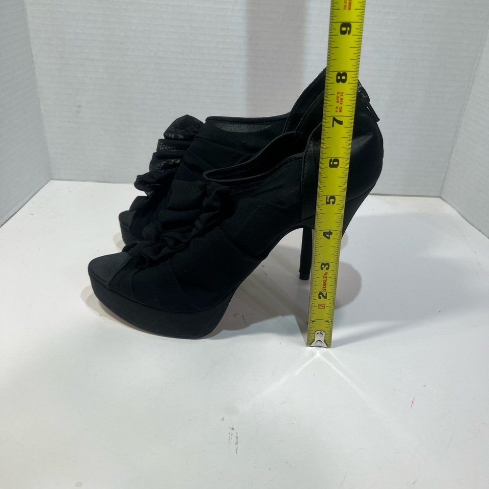 Chinese Laundry Black Ruffle Peep-Toe Platform Heels - Picture 3 of 6